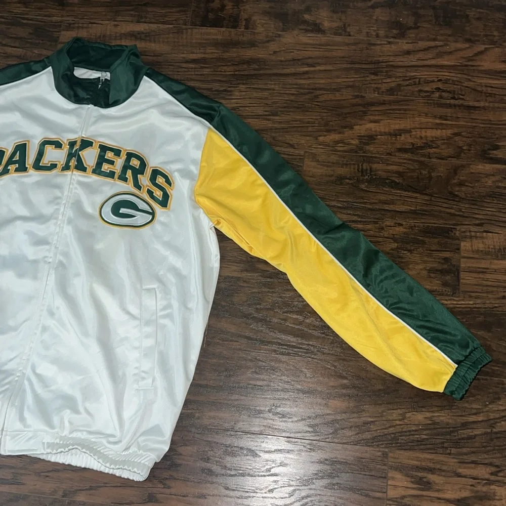 Green Bay Packers Embroidered NFL jacket - Picture 4 of 10